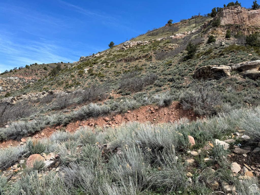 View of mountain feature