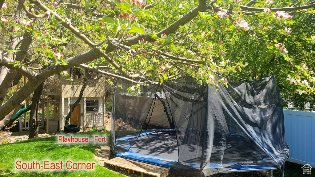 Exterior space with a trampoline