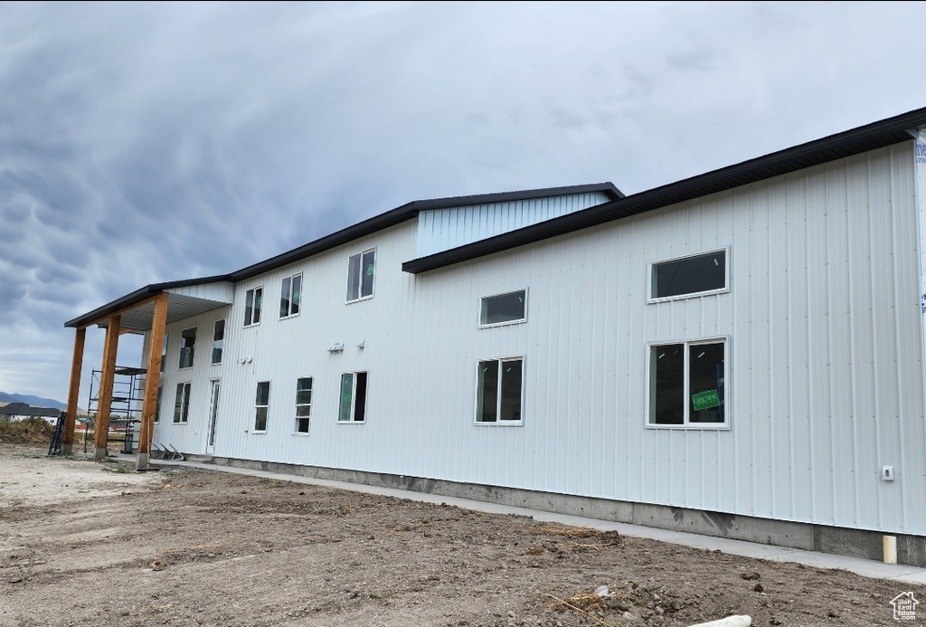 View of property exterior