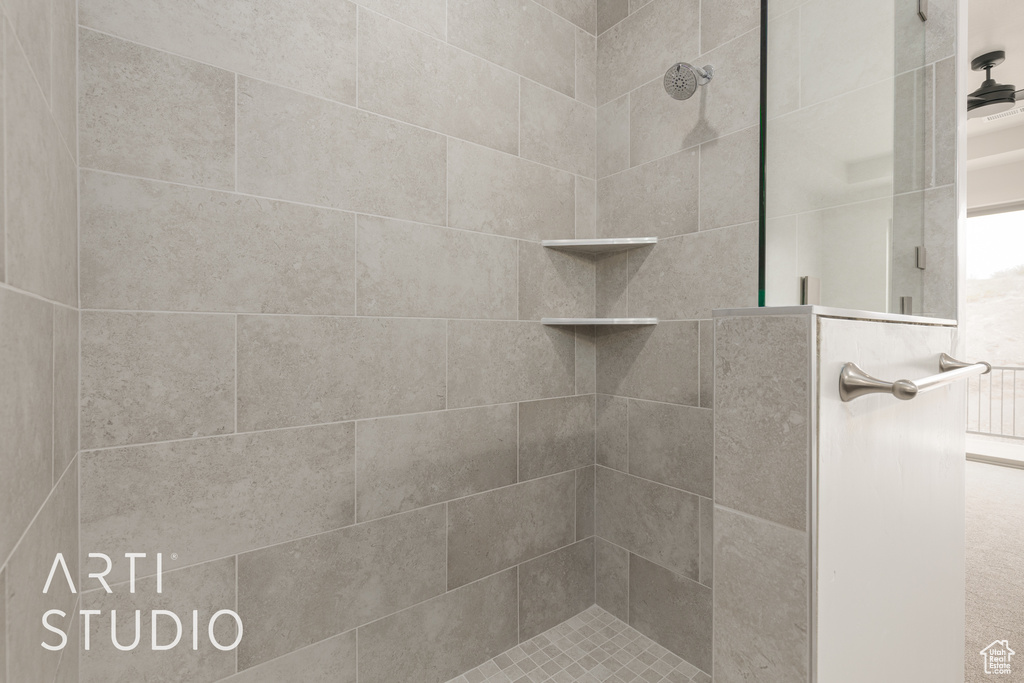 Bathroom with a tile shower