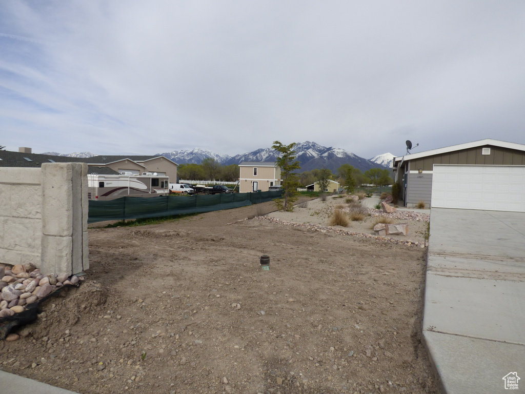 View of yard with a mountain view