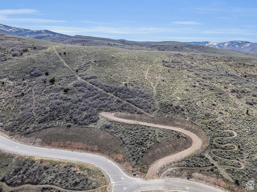 Bird\\\\\\\'s eye view featuring a mountain view