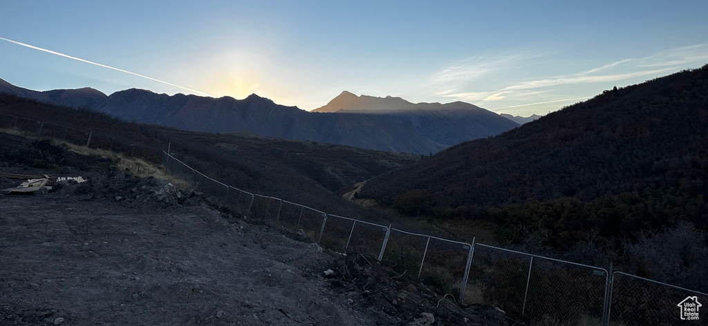 View of mountain feature