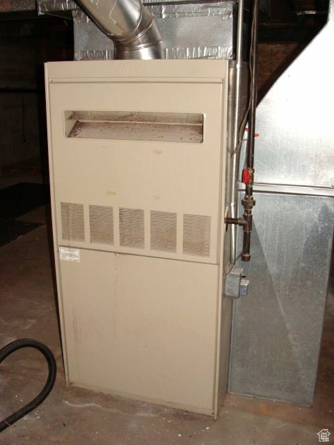 Utility room with heating utilities