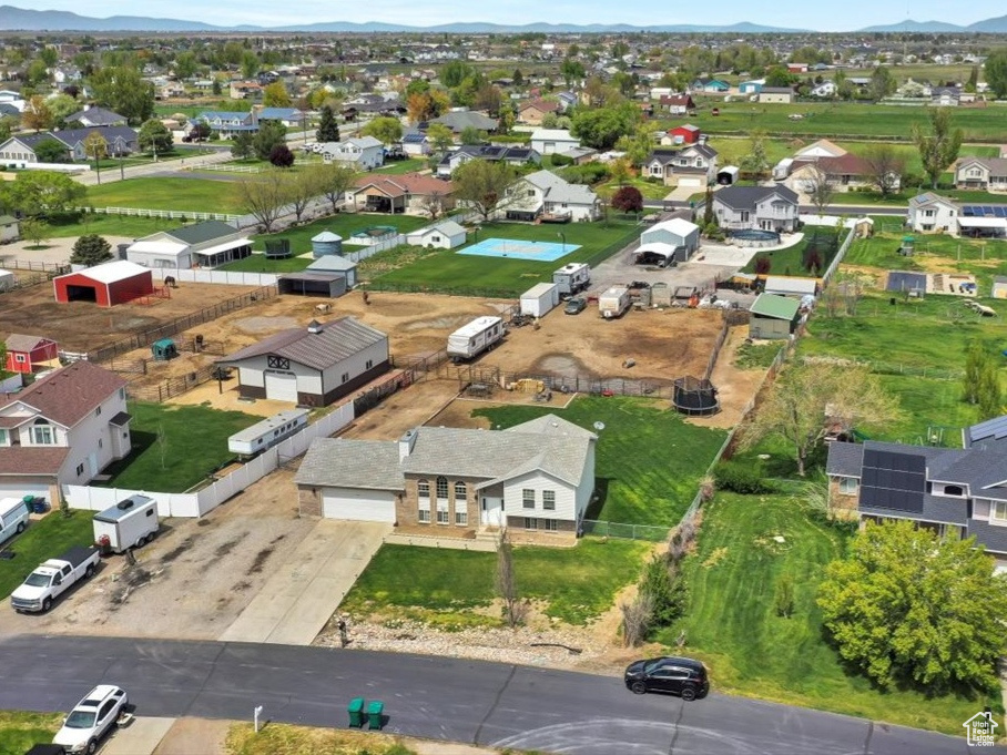 Drone / aerial view featuring a mountain view