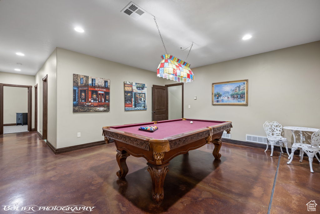 Recreation room featuring pool table