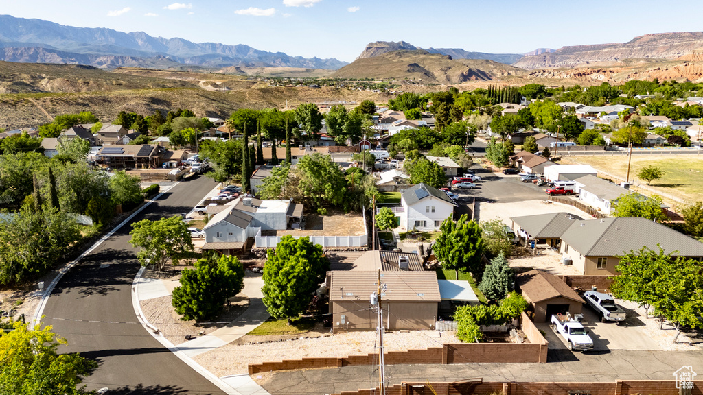 Bird\'s eye view featuring a mountain view