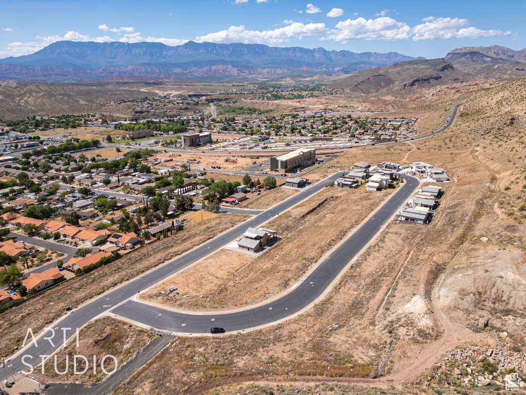 Drone / aerial view featuring a mountain view