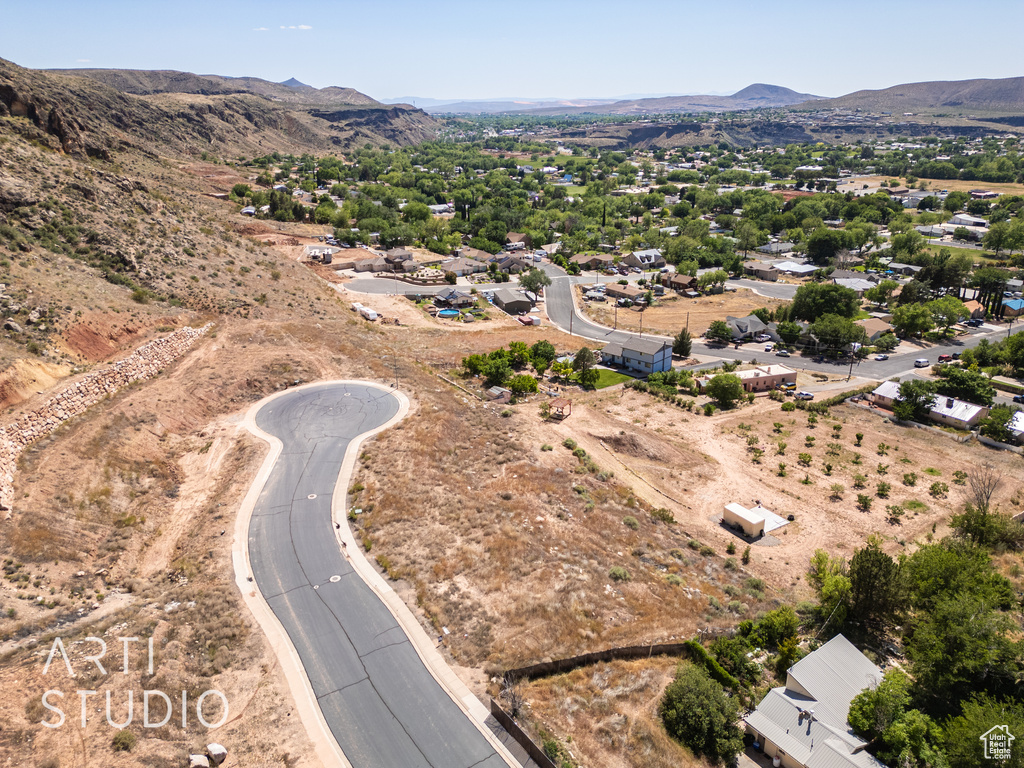 Drone / aerial view featuring a mountain view