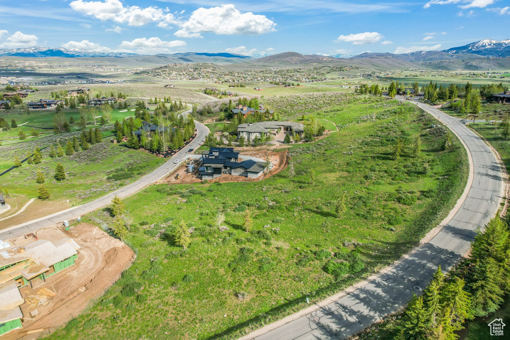 Bird's eye view with a mountain view