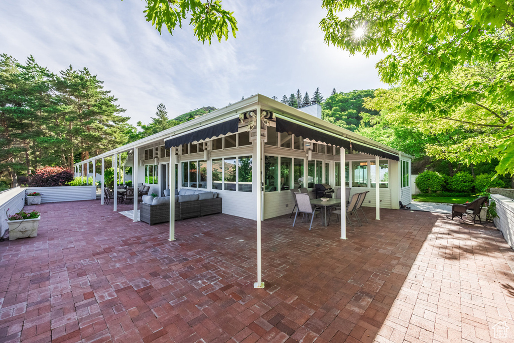 View of patio / terrace with an outdoor living space