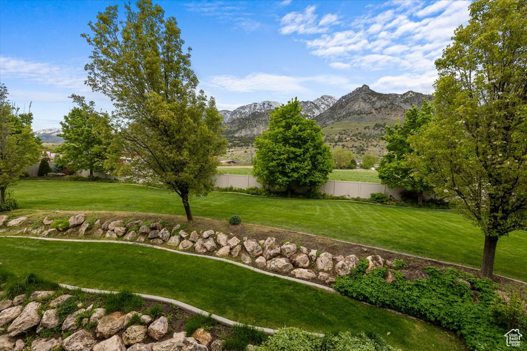 View of yard with a mountain view