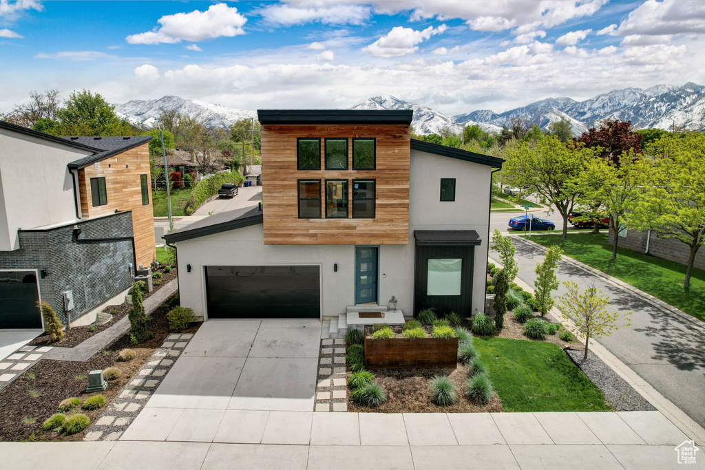 Contemporary home with a mountain view