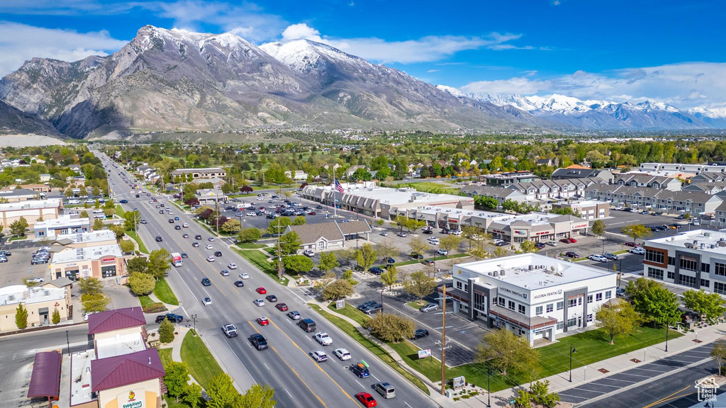 Bird's eye view with a mountain view