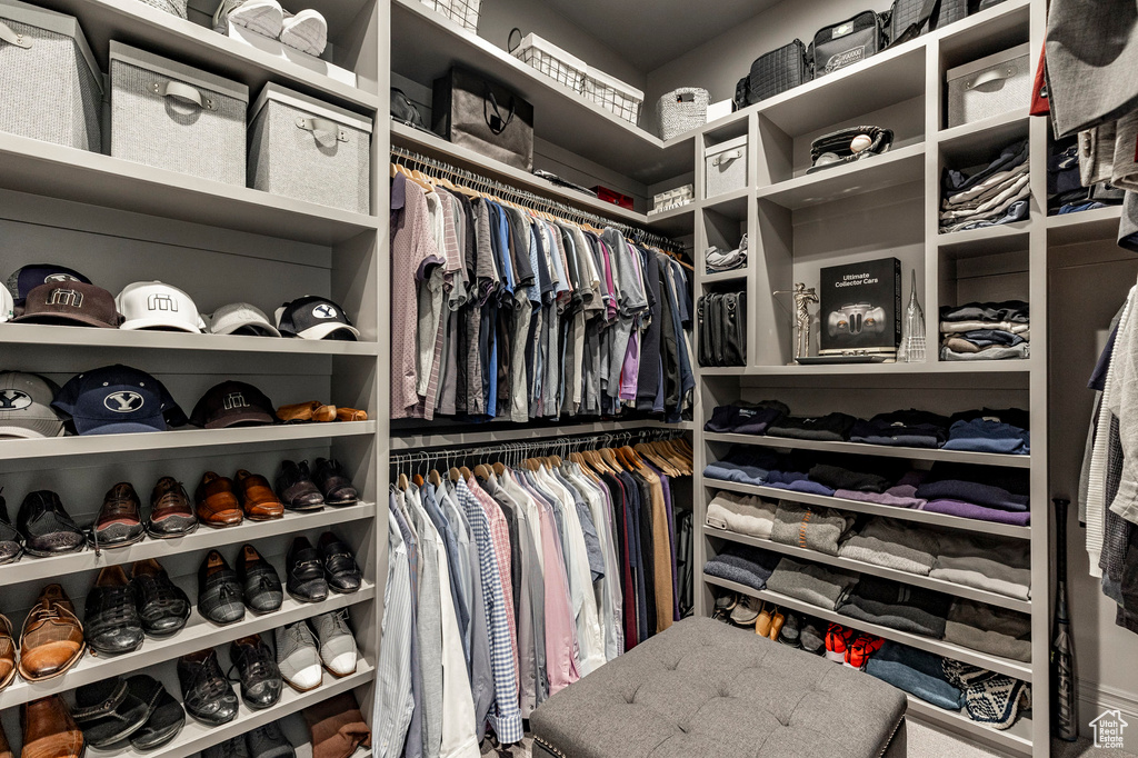 View of walk in closet