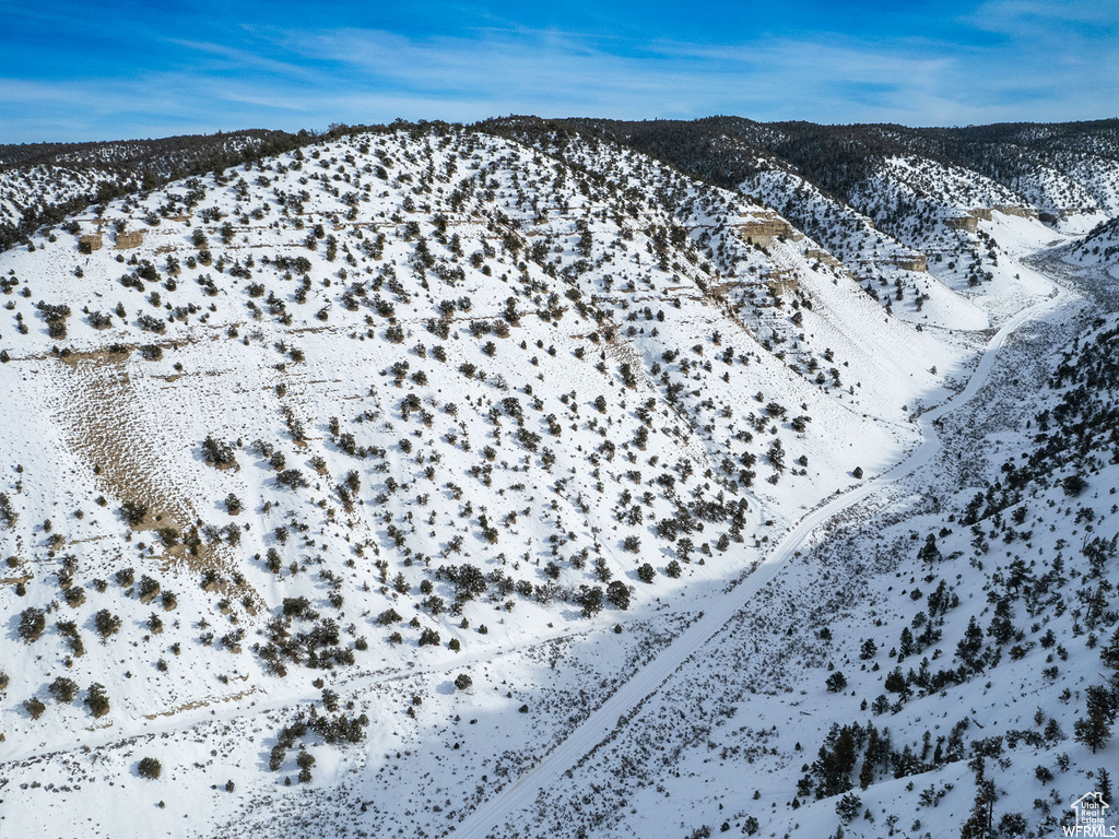 View of mountain feature