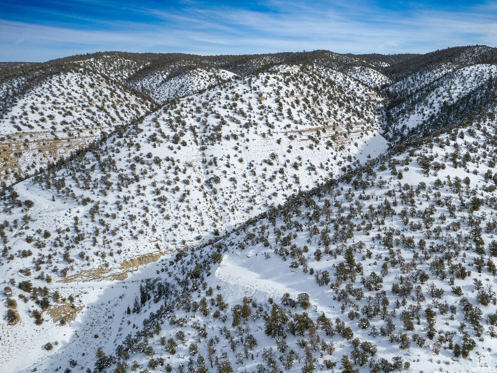 View of mountain feature