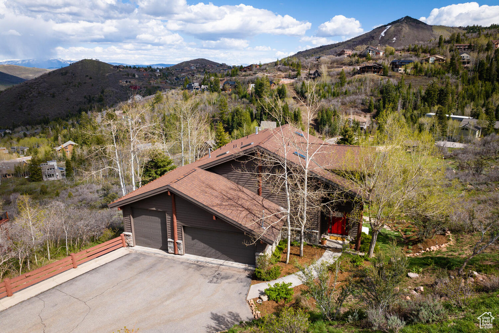 View of mountain feature