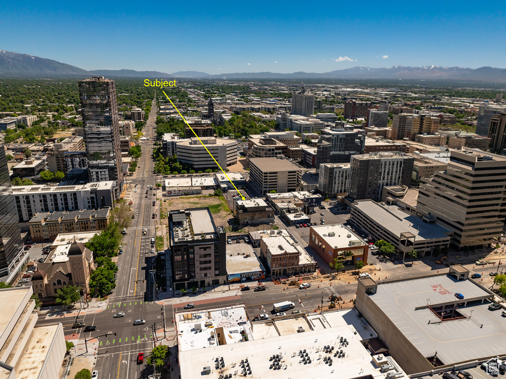 Drone / aerial view featuring a mountain view