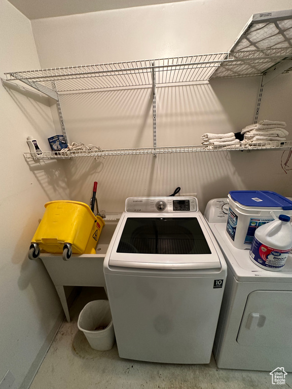 Clothes washing area with washing machine and dryer