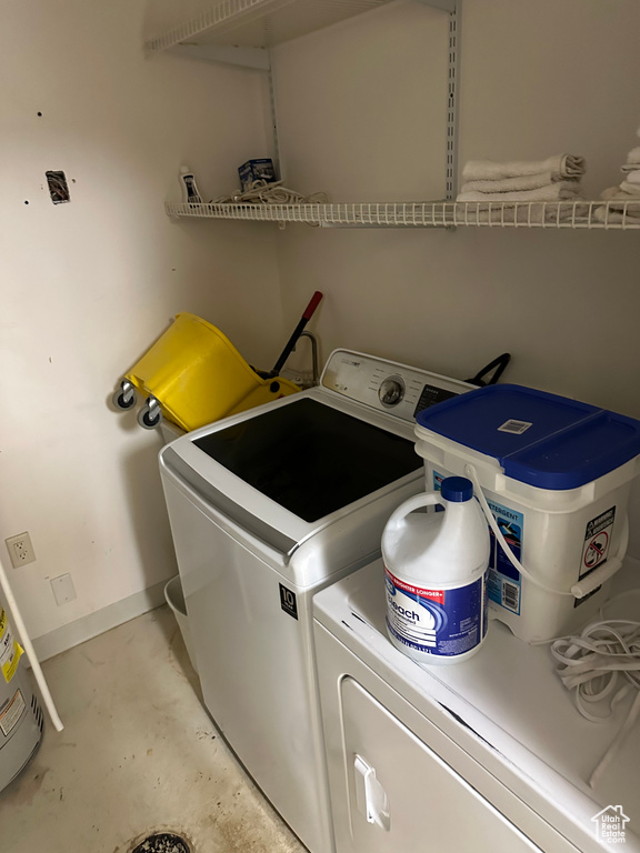 Clothes washing area with washing machine and dryer