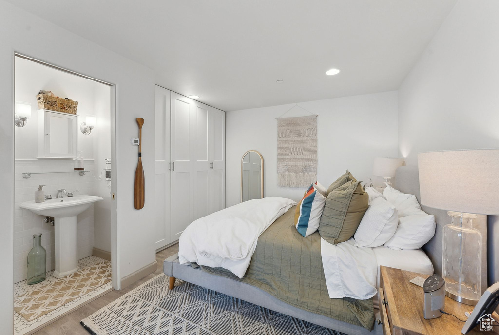 Bedroom featuring sink