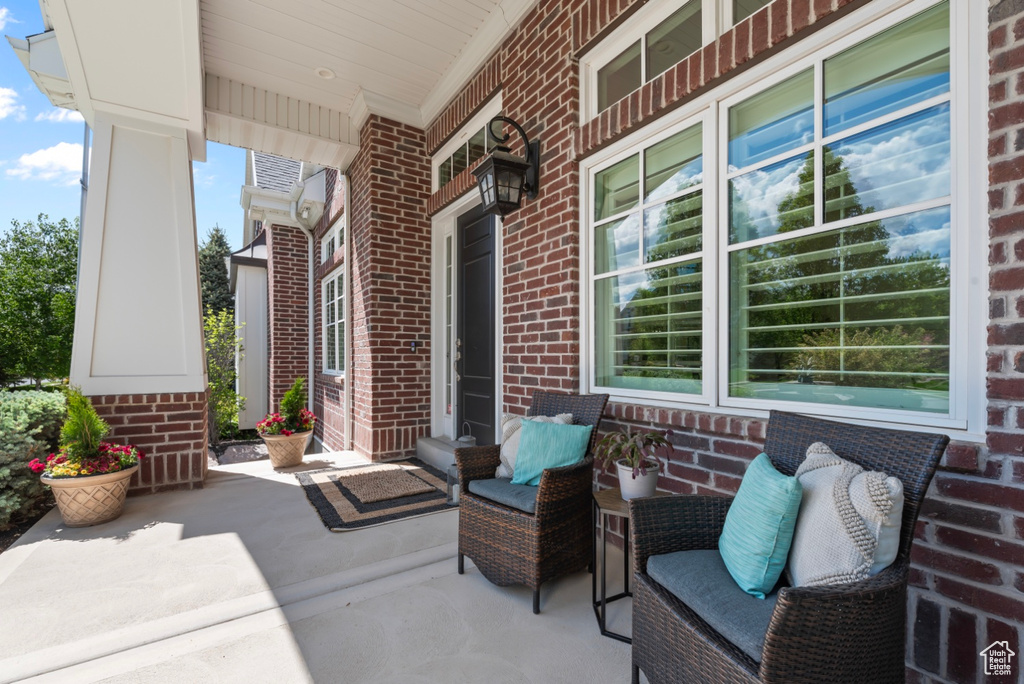 View of patio / terrace with covered porch