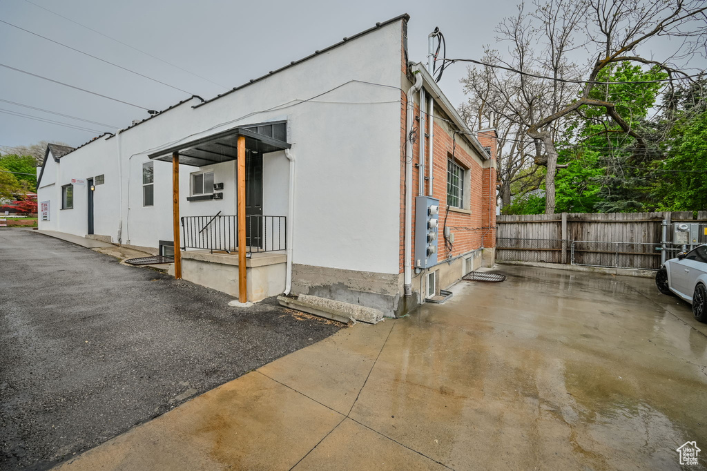View of home\'s exterior