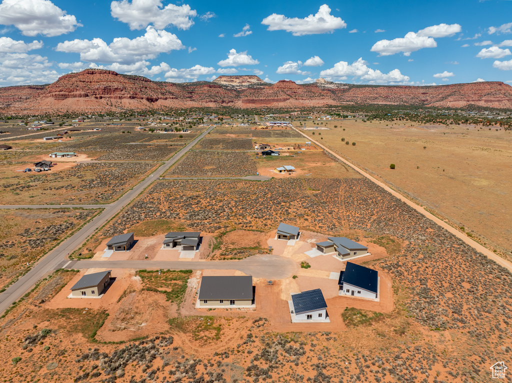 Drone / aerial view featuring a mountain view