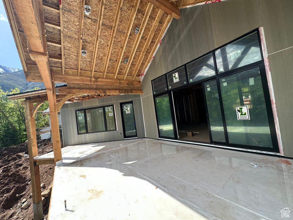 Entrance to property with a patio