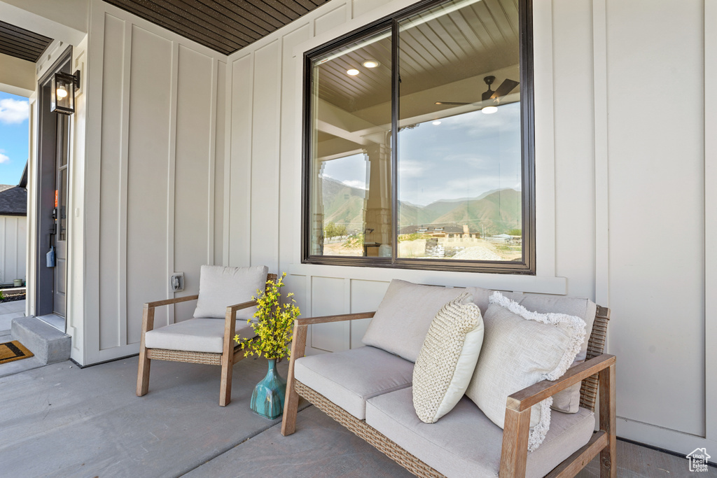 View of terrace with ceiling fan