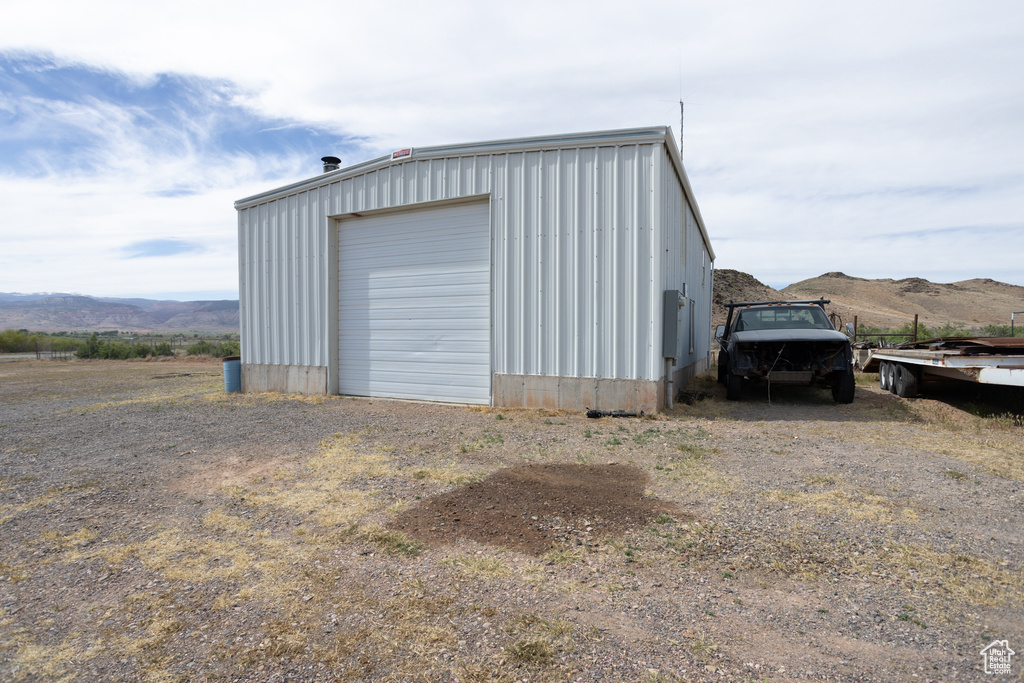 Garage with a mountain view