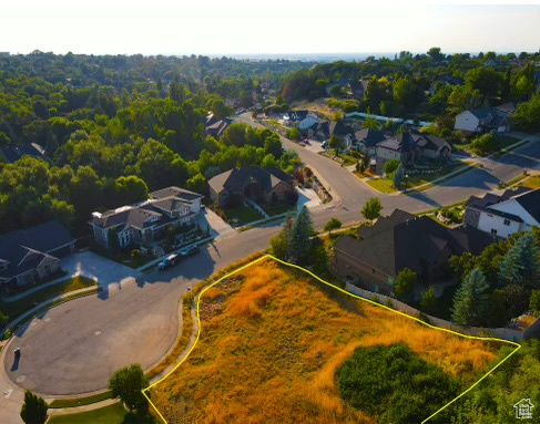 Birds eye view of property