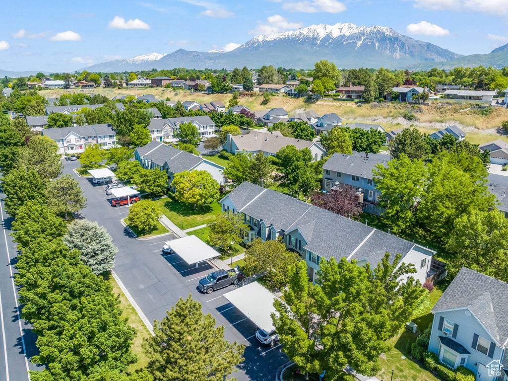 Drone / aerial view featuring a mountain view