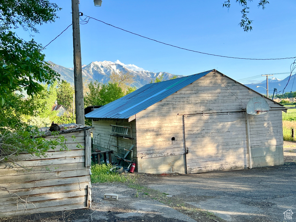 Garage with a mountain view