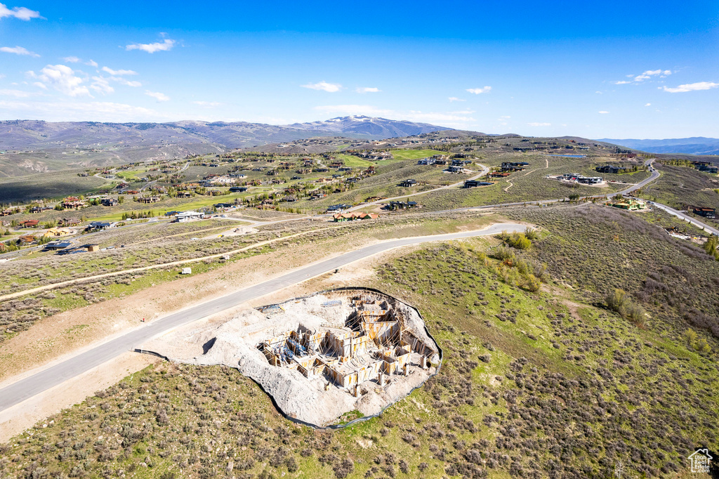 Bird's eye view with a mountain view