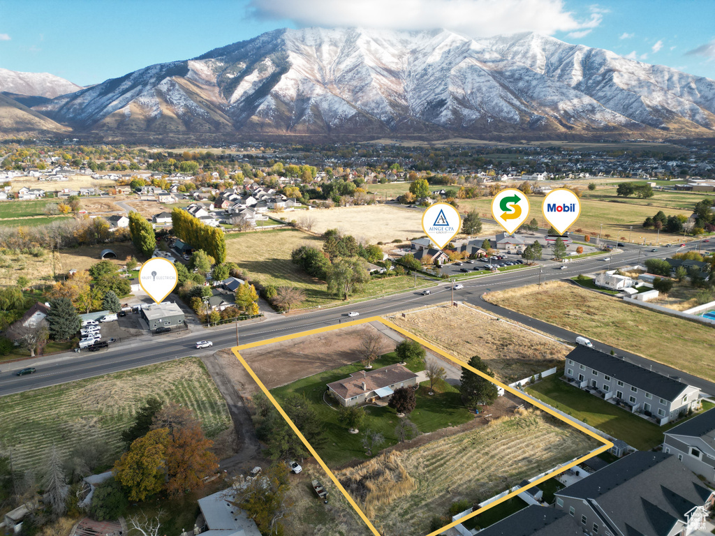 Drone / aerial view featuring a mountain view