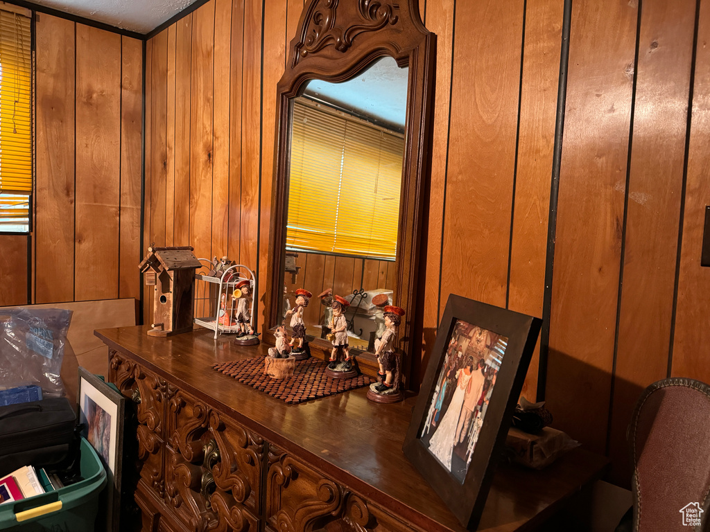 Room details with wooden walls