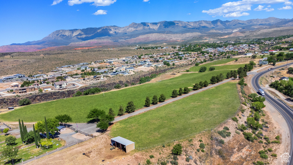 Drone / aerial view featuring a mountain view