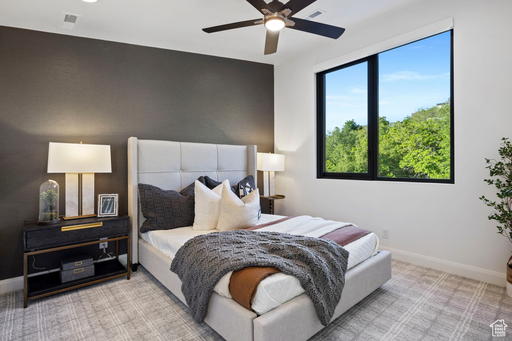 Bedroom with ceiling fan