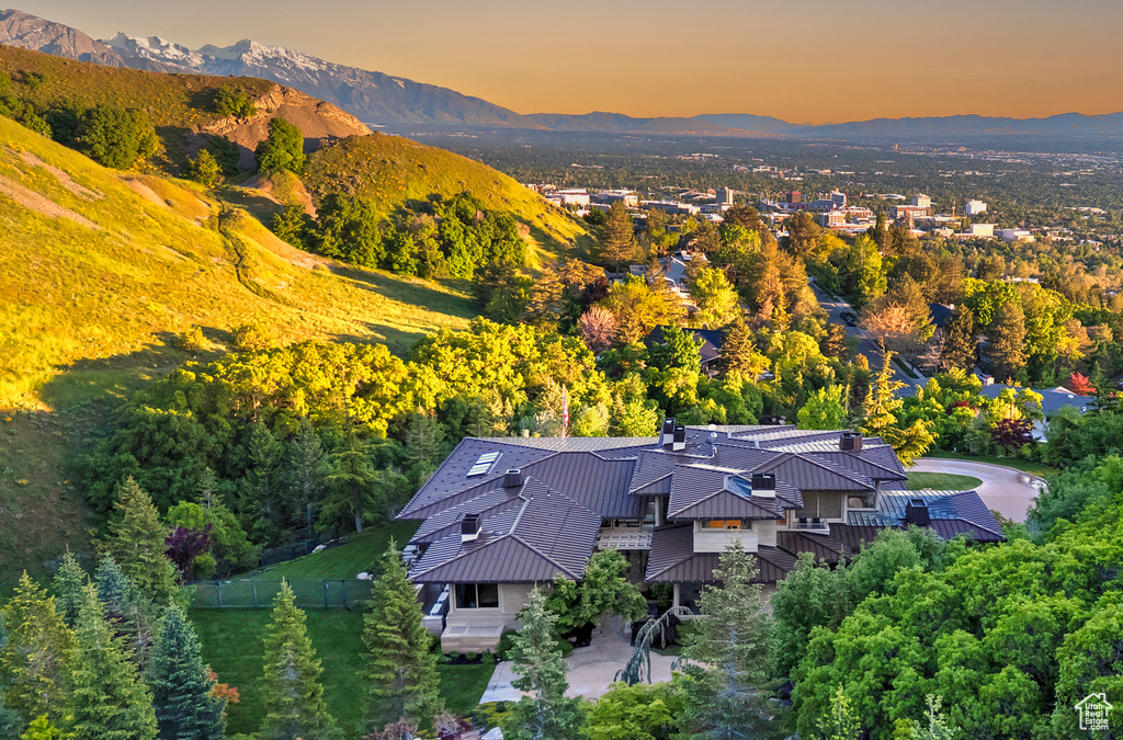 Aerial view at dusk with a mountain view