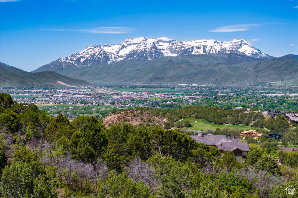 View of mountain feature