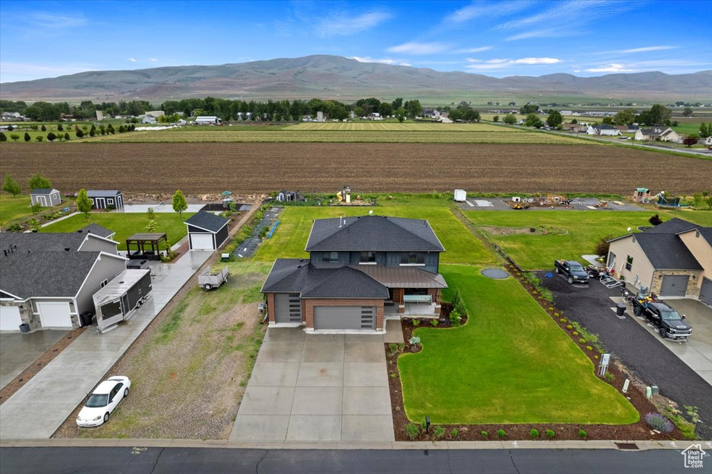 Bird\'s eye view featuring a mountain view