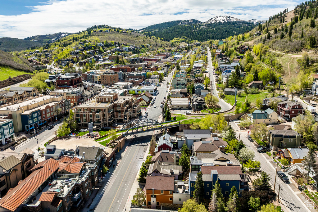 Bird's eye view with a mountain view