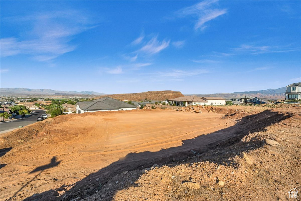 View of yard with a mountain view