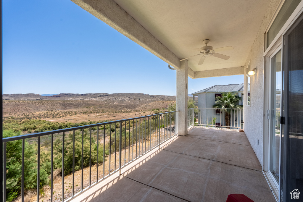 Balcony with ceiling fan