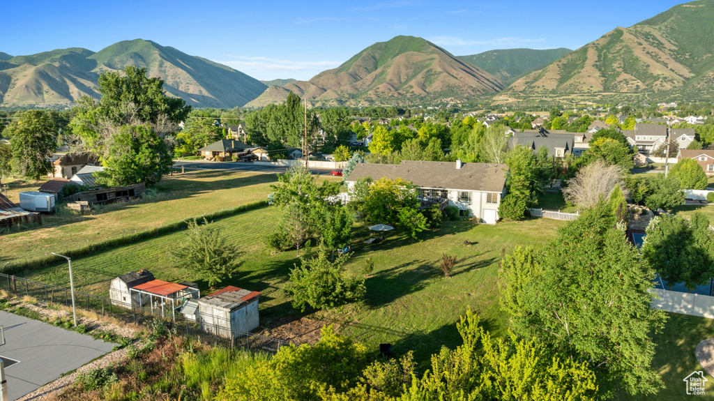 View of mountain feature