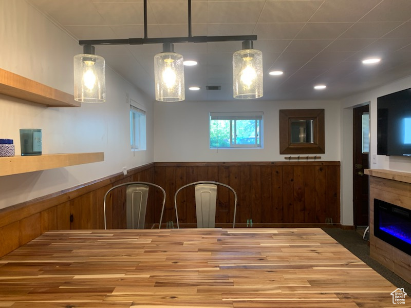 Kitchen with pendant lighting