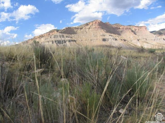 View of mountain feature