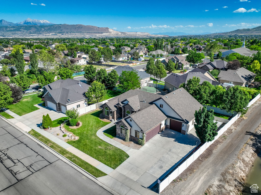 Aerial view featuring a mountain view